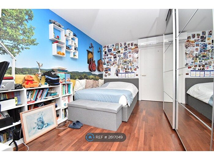 2 Bedroom Flat To Rent In Chamberlayne Road, London, NW10