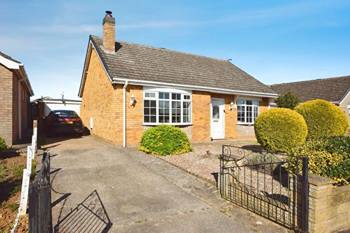 2 Bedroom Bungalow For Sale In Hall Lane, Burgh Le Marsh, PE24