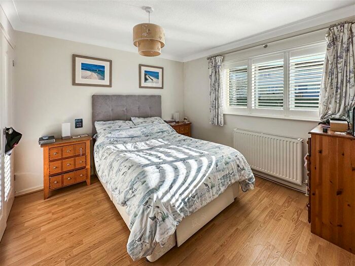 3 Bedroom Terraced House For Sale In Lowenek Close, Falmouth, TR11