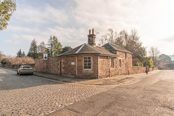 2 Bedroom Bungalow To Rent In Hope Terrace, Marchmont, Edinburgh, EH9