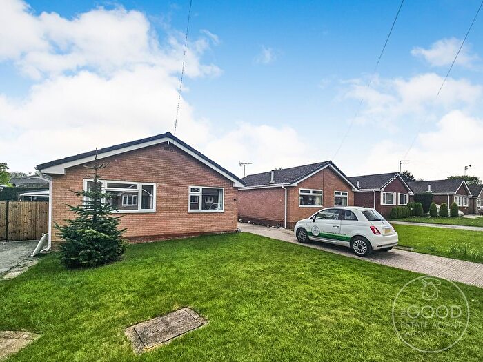 2 Bedroom Bungalow To Rent In Hurlbote Close, Wilmslow, SK9