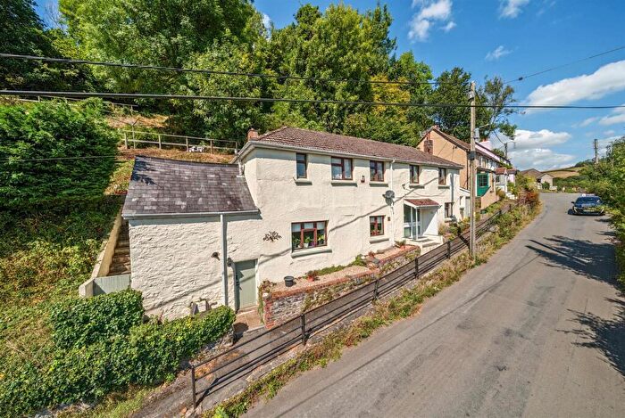 4 Bedroom Detached House For Sale In Station Hill, Swimbridge, Barnstaple, EX32