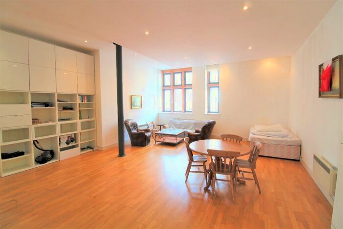 2 Bedroom Flat To Rent In Holland Road, Hove, BN3