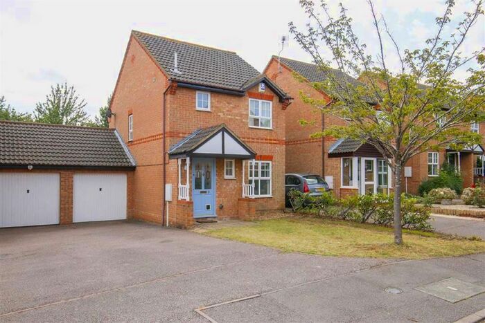 3 Bedroom Detached House To Rent In Ravenscar Court, Emerson Valley, Milton Keynes, MK4