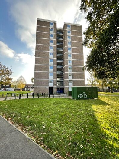 1 Bedroom Flat For Sale In Larchwood House, Baywood Square, Chigwell, Essex, IG7