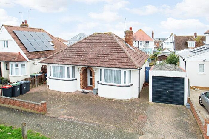 2 Bedroom Bungalow For Sale In Fernlea Avenue, Herne Bay, CT6
