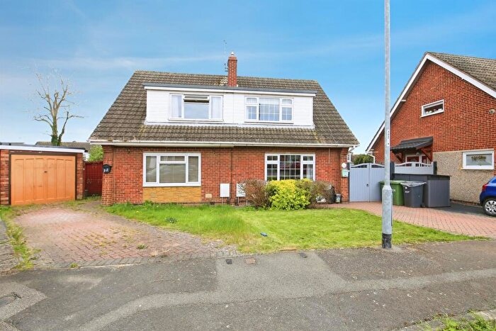 3 Bedroom Bungalow For Sale In Litchfield Close, Yaxley, Peterborough, PE7