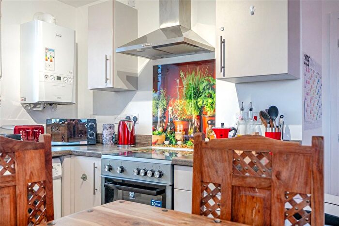 1 Bedroom Flat For Sale In Feld Lane, Holmewood, Chesterfield, Derbyshire, S42