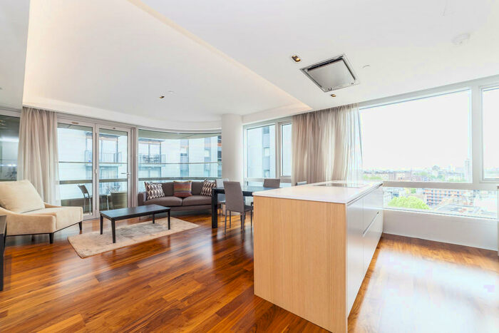 2 Bedroom Flat To Rent In Canaletto, City Road, London, EC1V