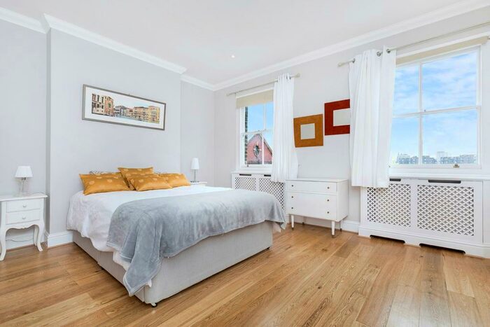 3 Bedroom Maisonette To Rent In Lots Road, SW10