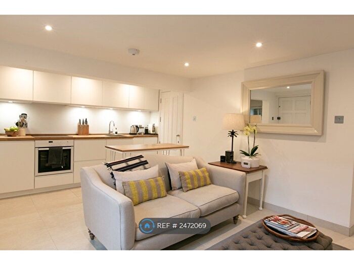 1 Bedroom Flat To Rent In Cheltenham, Cheltenham, GL52