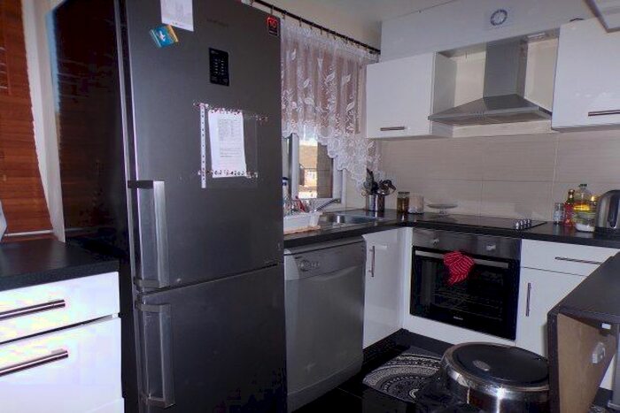3 Bedroom Flat To Rent In Alma Road, Enfield, EN3