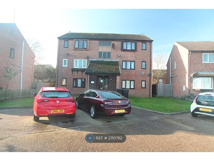 1 Bedroom Flat To Rent In Chedworth Close, Northampton, NN3
