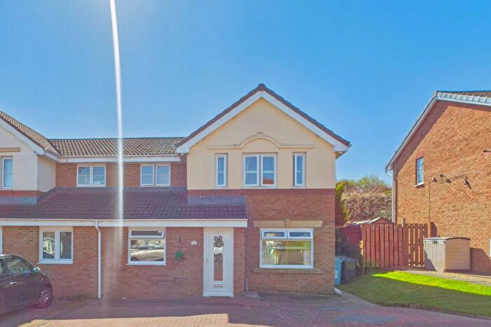 3 Bedroom Semi-Detached House For Sale In Taylor Avenue, Carfin, Motherwell, ML1