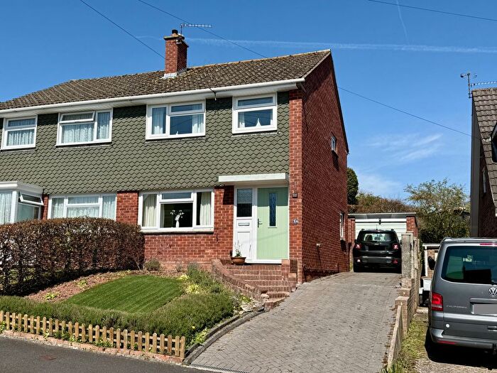 3 Bedroom Semi Detached House For Sale In Barley Farm Road, St.Thomas, EX4