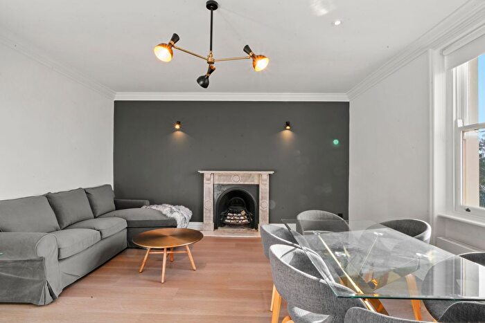 2 Bedroom Flat To Rent In King Henrys Road, Primrose Hill, NW3