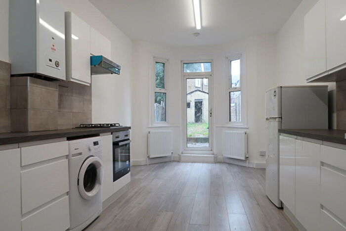 4 Bedroom Terraced House To Rent In Elmhurst Road, London, N17
