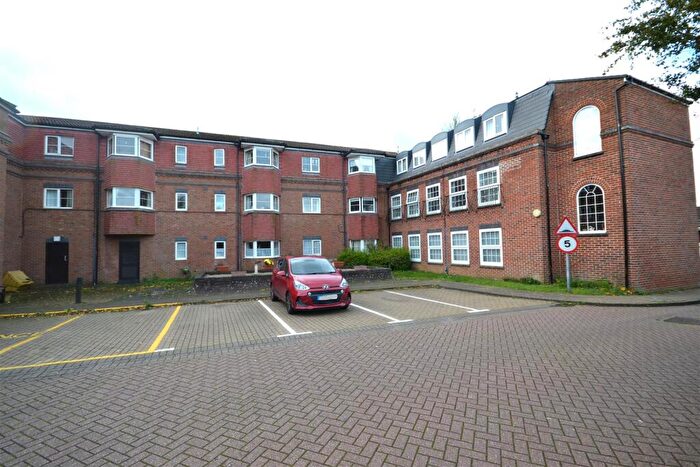 Retirement Property For Sale In Westdeane Court, Basingstoke, RG21