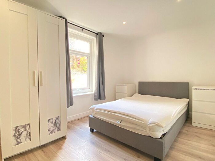 5 Bedroom Property To Rent In Saunders Street, Gillingham, Kent, ME7