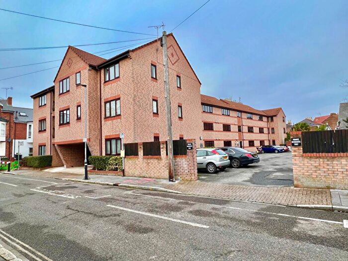 1 Bedroom Flat To Rent In Tudor Court, Southsea, PO5