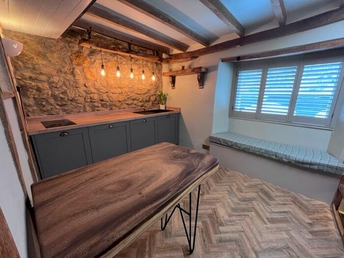 2 Bedroom Maisonette To Rent In St. James Street, South Petherton, TA13