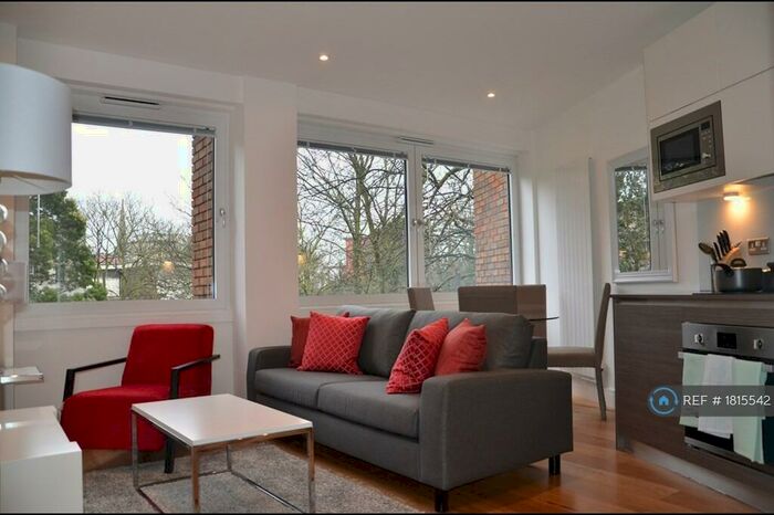 1 Bedroom Flat To Rent In Riverdale House, Lewisham, SE13