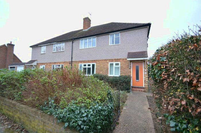 2 Bedroom Maisonette To Rent In Taunton Lane, Old Coulsdon, Coulsdon, CR5