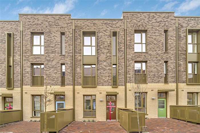 3 Bedroom Terraced House To Rent In Baldwin Lane, London, SE3