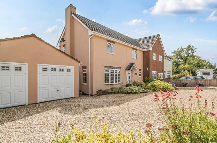 4 Bedroom Semi-detached House For Sale In Pennymoor, Tiverton, Devon, EX16
