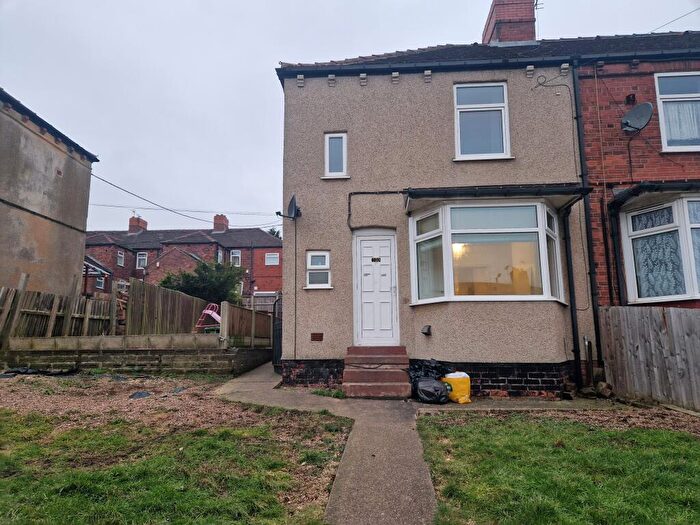 3 Bedroom Semi-Detached House To Rent In Central Drive, Shirebrook, NG20