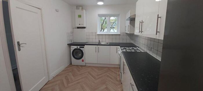 3 Bedroom Maisonette To Rent In Morden Court, Morden, SM4