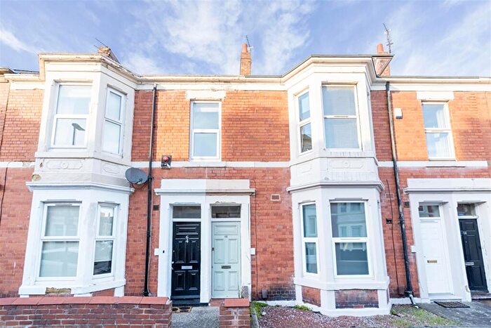 3 Bedroom Flat To Rent In Hazelwood Avenue, West Jesmond, NE2