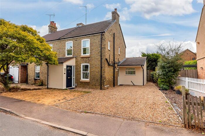 3 Bedroom Semi-Detached House For Sale In The Ridgeway, Flitwick, Bedfordshire, MK45