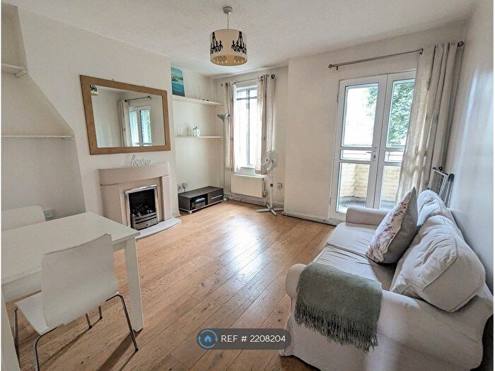 2 Bedroom Flat To Rent In Cosway Street, London, NW1