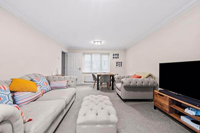 3 Bedroom Terraced House For Sale In Westmacott Road, Weymouth, DT3