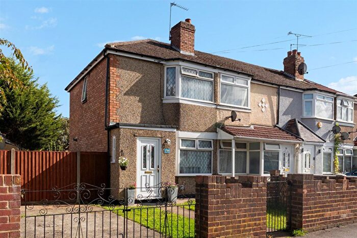 2 Bedroom Semi Detached House For Sale In Fredora Avenue, Hayes, UB4