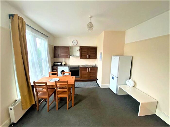 1 Bedroom Flat To Rent In Sidney Road, London, N22