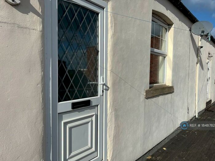 2 Bedroom Flat To Rent In Front Street, Colliery Row, Houghton Le Spring, DH4