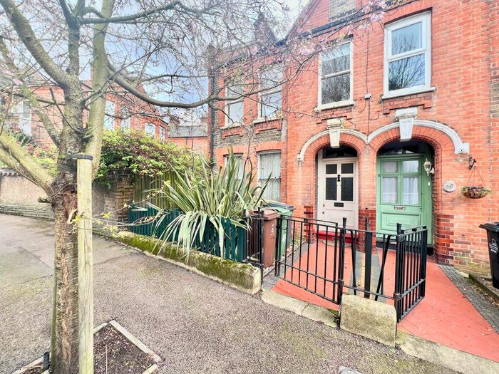 1 Bedroom Flat To Rent In Hawarden Road, London, E17
