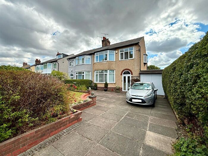 3 Bedroom Semi-Detached House For Sale In Dinas Lane, Liverpool, L36