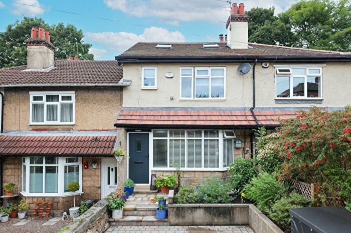 4 Bedroom Terraced House For Sale In Rufford Ridge, Yeadon, Leeds, West Yorkshire, LS19