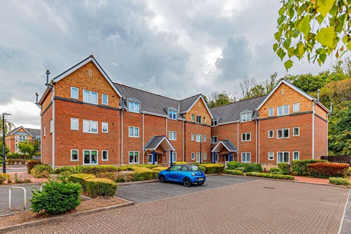 2 Bedroom Flat To Rent In The Landings, Penarth, CF64