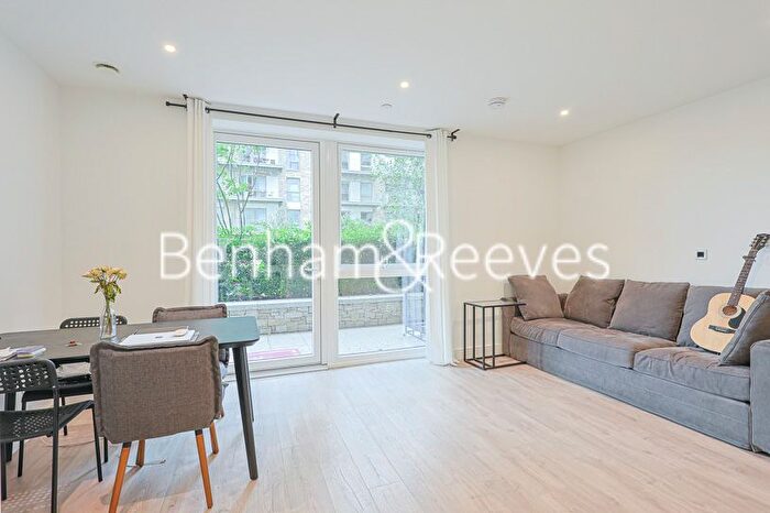 2 Bedroom Flat To Rent In Caldon Boulevard, Wembley, HA0