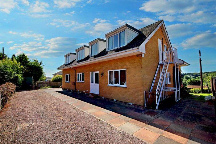 6 Bedroom Detached House For Sale In Broadwas, Worcester, WR6