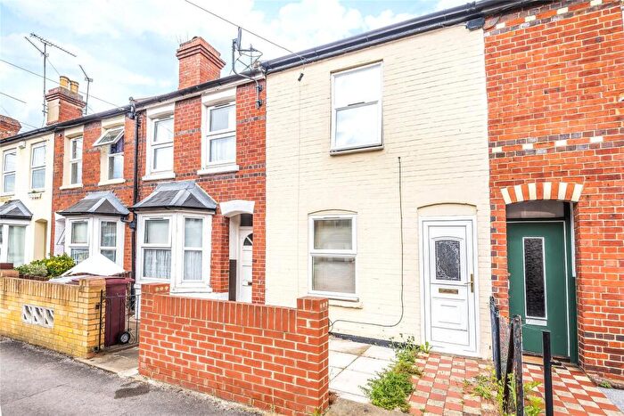 3 Bedroom Terraced House To Rent In Elm Park Road, Reading, Berkshire, RG30