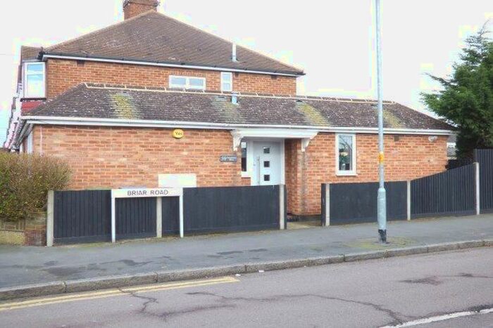 1 Bedroom Bungalow To Rent In Greenwood Drive, Watford, WD25