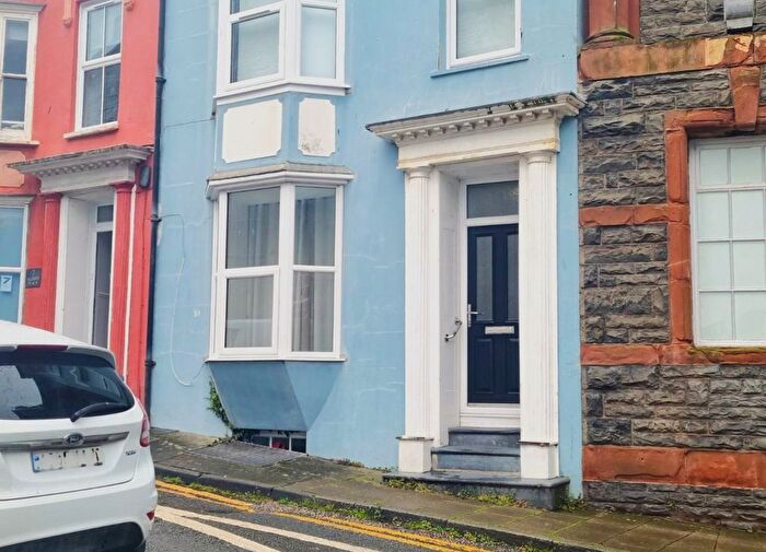 2 Bedroom Flat For Sale In Alfred Place, Aberystwyth, Ceredigion, SY23