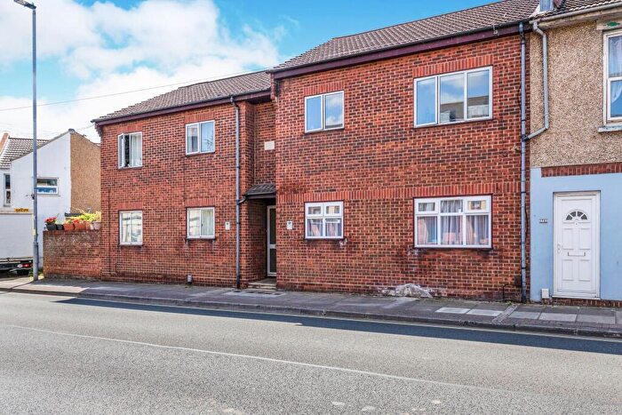 1 Bedroom Apartment To Rent In Marlin Court, Highland Road, PO4