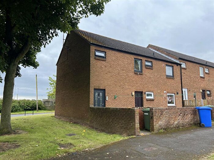 2 Bedroom Maisonette To Rent In Tanners Garth, Alnwick, NE66