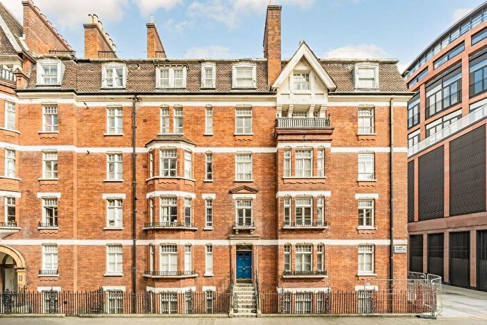 2 Bedroom Flat To Rent In Gilbert Street, Marylebone, W1K